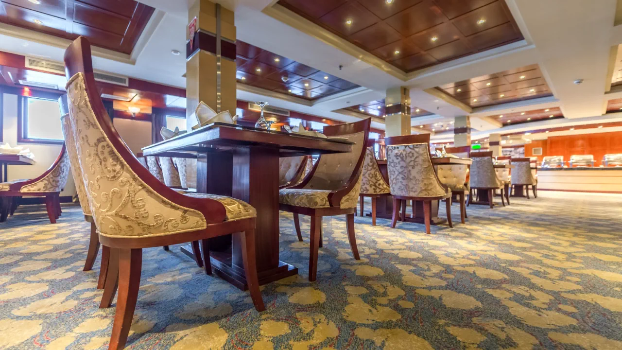 رحلة الباخرة بلو شادو I